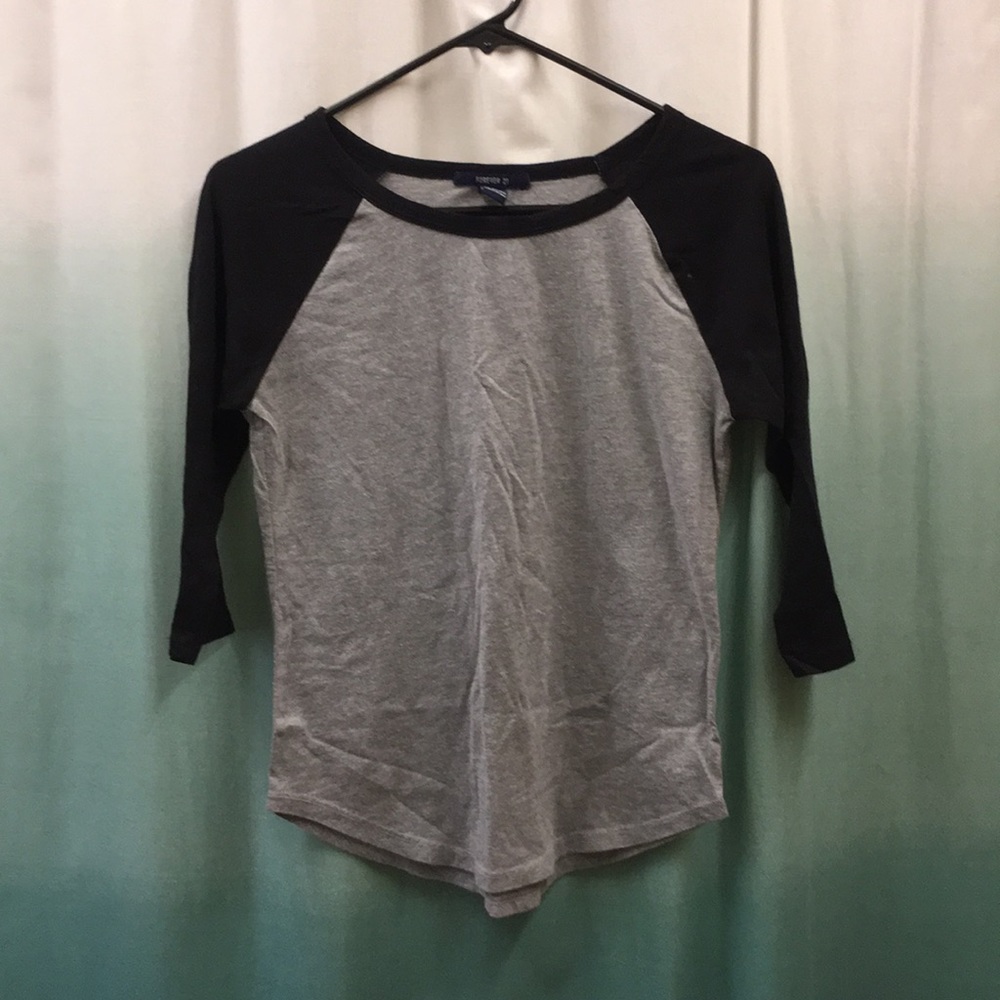 Forever 21 baseball tee (size med)